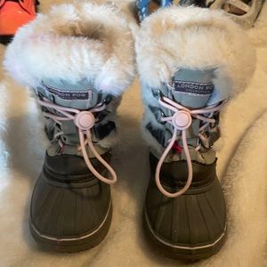 Toddler girl boots